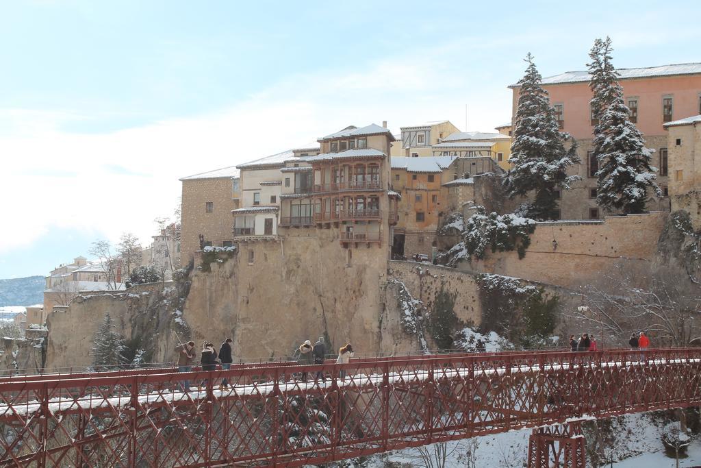 Alojamiento Turistico "El Torreon" Pensionat Fresneda de la Sierra Exteriör bild