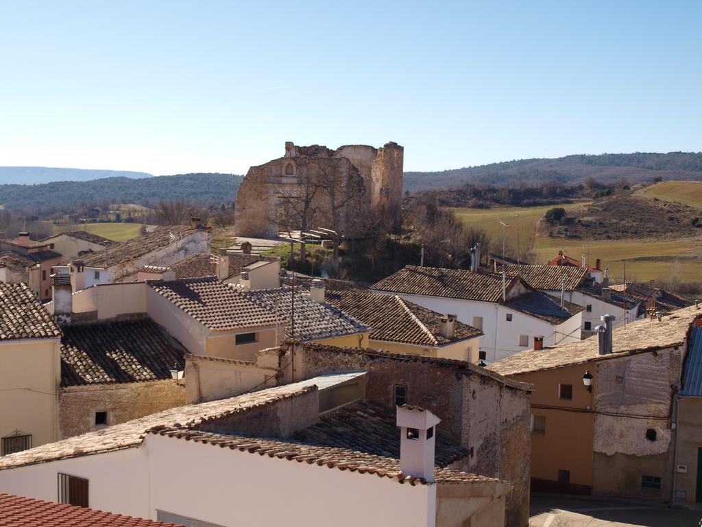 Alojamiento Turistico "El Torreon" Pensionat Fresneda de la Sierra Exteriör bild